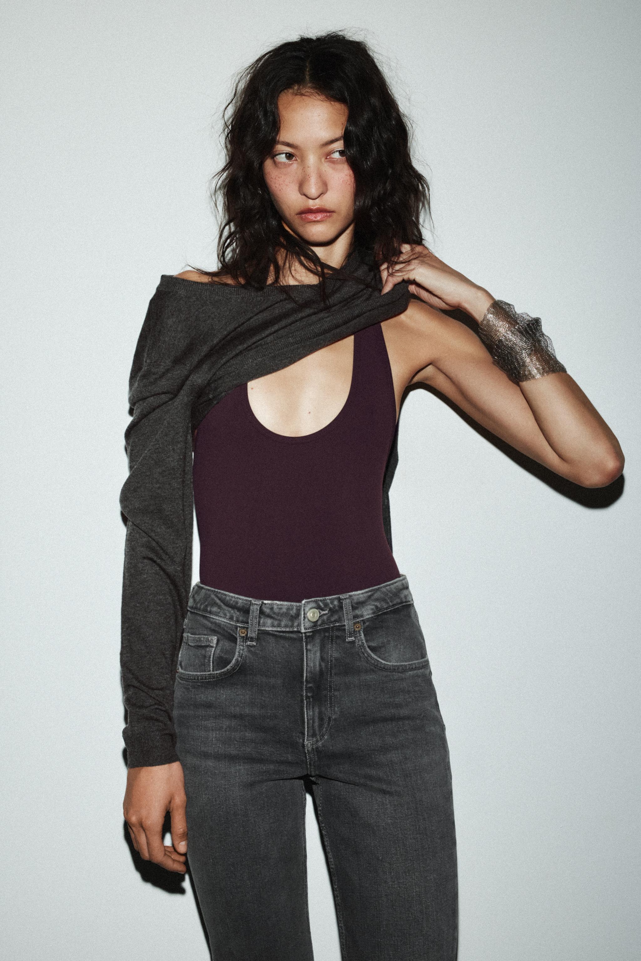 BODY HALTER SEAMLESS